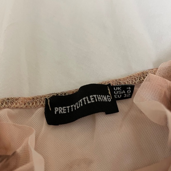 PRETTYLITTLETHING Nude Smoke Printed Mesh Ruched Bardot Bodysuit - Picture 3 of 3